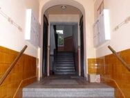 Nähe Mariannenpark - Schöne Wohnung mit Wintergarten, Tageslichtbad mit Wanne und Dusche, Wohnküche ab sofort zu vermieten - Leipzig