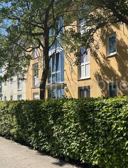 2-Raum Wohnung / Loggia / Bad mit Fenster / TG-Stellplatz / Nähe zum Kulkwitzer See - Leipzig