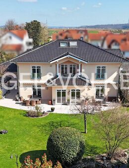 Luxuriöse Traumvilla der Extraklasse mit parkähnlichem Grundstück - Karben