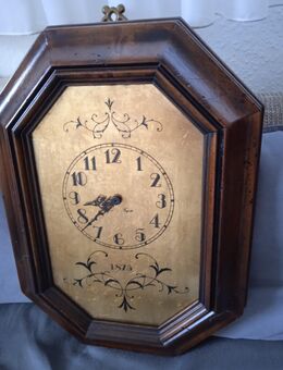 Nostalgie Wanduhr mit goldenem Zifferblatt Batterie Uhrwerk - Bad Salzuflen