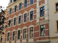 Ansprechende, kleine 2-Raumwohnung mit Balkon und Parkett im 1. OG - Görlitz