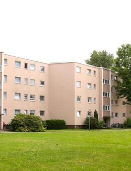 Gemütliche 3-Zimmerwohnung mit Laminatboden in Krefeld-Benrad - Krefeld