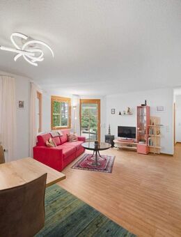 Wohnen im Urlaubsgebiet: Helle 3-Zi-Erdgeschosswohnung mit Terrasse und TG-Stellplatz! - Herrischried