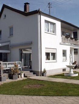 Idyllisches EFH in Toplage: Wintergarten, Pool & viel Platz! - Neusäß