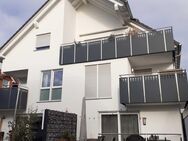 Wunderschöne neuwertige DG-Wohnung mit ausgebautem Spitzboden und Balkon - Mainhausen