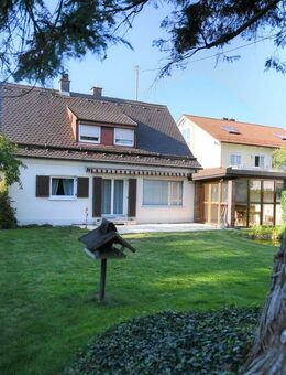 Großes, gut geschnittenes Grundstück mit Altbestand - bebaubar mit Mehrfamilienhaus od. Doppelhäuser - Unterhaching