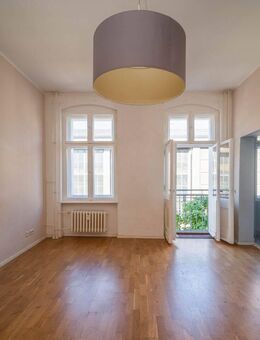 2-Zimmer-Altbauwohnung mit französischem Balkon - Berlin