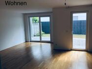Komfort trifft Qualität: Gepflegte EG-Wohnung mit Terrasse und Tiefgaragenplatz - Langenfeld (Rheinland)