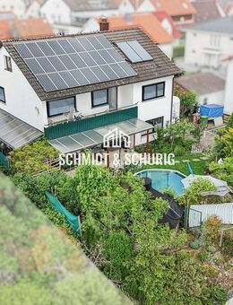 Ihr Traumhaus erwartet Sie: Charmantes Zweifamilienhaus mit Pool - Sankt Leon-Rot