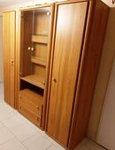 Dekorativer Bücherschrank/Vitrine, Douglasie-Furnier in 53332