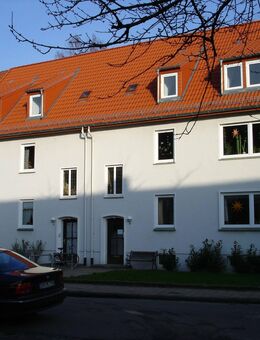 Zwei Mehrfamilienhäuser mit insgesamt 6 Wohneinheiten in Bremen-Schwachhausen - Bremen