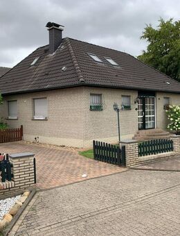 Freistehender Einfamilien-Bungalow mit ausgebautem Dachgeschoss - Erkelenz