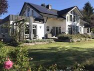 Stilvolles Haus mit Nahwärmeversorgung und Photovoltaikanlage - Horgau