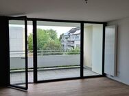 Helle renovierte 2-Zi-Wohnung mit Südloggia - München