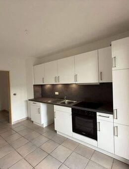 Helle, teilsanierte 2,5-Zimmer-Wohnung mit Loggia in Ashausen - Stelle