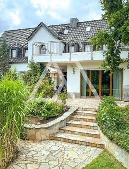 Repräsentative Stadtvilla mit Einliegerwohnung, eigenem Wellnessbereich und Parkgrundstück - Schönebeck (Elbe)