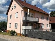 Charmantes Einfamilienhaus mit zwei Wohneinheiten, großem Hof und vielseitiger Nutzungsmöglichkeit! - Rattelsdorf (Bayern)