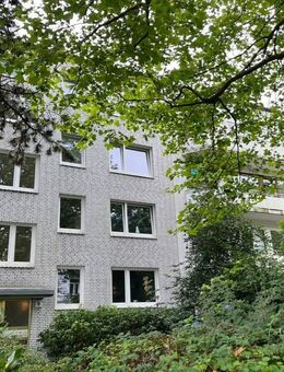 Modernisierte 2 Zimmerwohnung mit traumhaftem Blick in Bestlage am Klosterstern - Hamburg