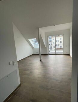 Dachgeschosswohnung / Loft in top Lage von Mainzer Altstadt ab 1.10. oder 1.11. - Mainz