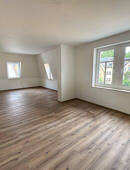 Erstbezug! Großzügige 4-Raum-Wohnung in ruhiger Lage von Schneeberg - Schneeberg (Sachsen)