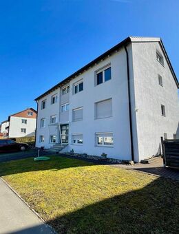 Kapitalanlage! Charmante 2-Zimmer-Dachgeschosswohnung mit Stellplatz in Weissach im Tal - Weissach (Tal)