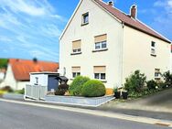 Familientraum im Grünen: Großes Grundstück mit Halle und Doppelhaus-Potential! - Dittelbrunn