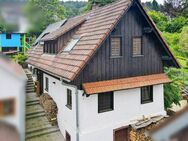 Freistehendes Einfamilienhaus mit sonnenverwöhntem, terrassiertem Garten - Gernsbach