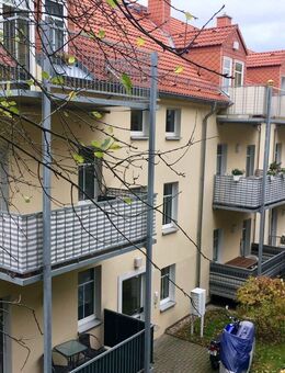 Gemütliche 2-Zimmer Dachgeschosswohnung mit Balkon in Meißen - Meißen