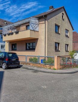 +++ vermietet - freistehendes 2-Familien-Haus - 2 Hobbyräume im UG - Bühne ausbaufähig - Garage u. Kfz-Stellplatz dav... - Stuttgart