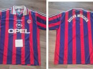 FC Bayern München Tshirt/T-shirt Gr.L - Duisburg