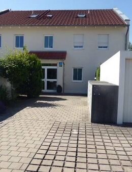 Schöne 2 ZKB-Whg., OG, Südbalkon, Garage/2 Stellplätze, Gaimersheim/IN-West (Bestlage), bezugsfrei - Gaimersheim