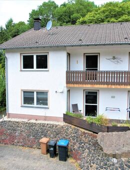 Eigentumswohnung mit Balkon, Aussicht, Parkplatz und Garten in Birresborn - Birresborn