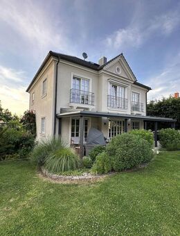 LUXURIÖSE TRAUMVILLA in Dresden Langebrück - Dresden