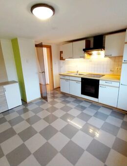 Ruhige neurenovierte 2-Zimmer Wohnung in Regenstauf (56 qm) - Regenstauf