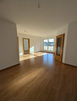 +++NEU+Schicke 2-R. Whg. +Tolles Wohnzimmer m. Balkon+Bad m. Wanne und Dusche!+++ - Delitzsch