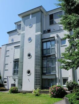 Schicke 2 1/2 Zimmer-Wohnung, unweit der berühmten "Lichtentaler-Allee". Provisionsfrei! - Baden-Baden