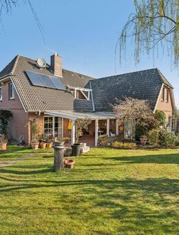 Schönes Zweifamilienhaus in ruhiger und zentraler Lage von Mellendorf - Wedemark