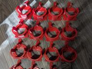 Trensenhalter aus stabilem Kunststoff in Rot 15 Stück - Gehrden