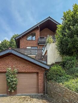 Besonderes Wohnen in Waldrandlage Zweifamilienhaus mit schönem Außenbereich und tollem Weitblick - Lohmar