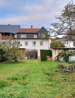 Wohn-Geschäftshaus! TOP Physiopraxis mit Saunalandschaft und Wohnung im OG, Garage, Stellplätzen, Garten und Terrasse, in IGB- Rohrbach - Sankt Ingbert