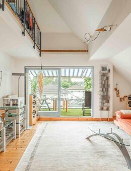 Lichtdurchflutete 3-Zimmer-Maisonette mit drei Balkonen und TG-Stellplatz (vermietet) - Stahnsdorf