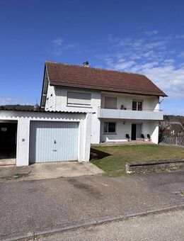 *Zweifamilienhaus mit Potenzial und Blick über Wüstenrot - Ihr Zuhause in idyllischer Lage * - Wüstenrot