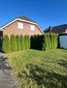 Ein bis Zweifamilienhaus, Garten ,Doppelgarage, Vollkeller – ideal für Familien oder Kapitalanleger - Bielefeld