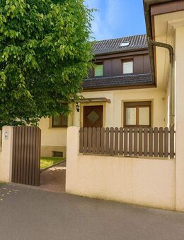 Stuttgart-Obertürkheim - Haus im Haus" für Eigennutzer oder Kapitalanleger - Stuttgart