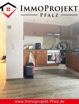 Modernisierte 2-Zimmer-Wohnung mit neuer Heizung, Böden und Elektrik - Haßloch