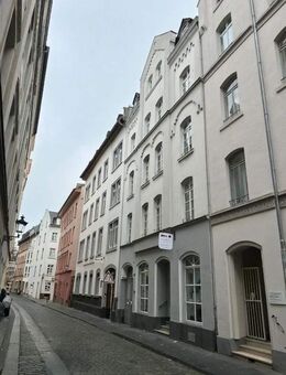 Super Kapitalanlage in Mainz-Altstadt: MFH mit 4 Wohneinheiten, 1 Laden und 5 Stellplätzen - Mainz