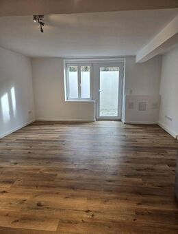 Top 3 Zimmer Wohnung, Neubau von 2023, nur Minuten von Würzburg entfernt - Waldbüttelbrunn