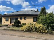 Schöner Winkelbungalow mit Ausbaupotential und Photovoltaikanlage in Überherrn zu verkaufen - Überherrn