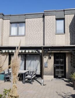 Spitzenlage und teilmodernisiert: Reihenmittelhaus mit Garage! - Ahlen