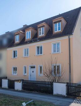 Großzügiges 3 Familienhaus mit Potenzial! Eine Seltenheit in Toplage Gern - München